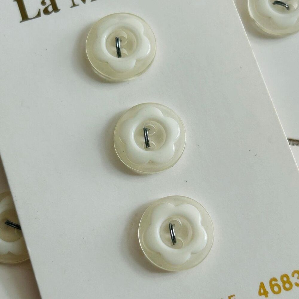 (9) Vintage La Mode White Flower Buttons Made in Italy